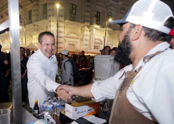 Impulsa Toño Astiazarán en equipo gastronomía regional de Hermosillo