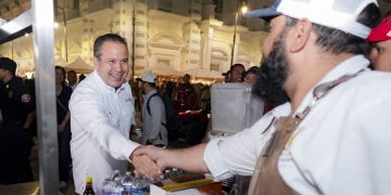 Impulsa Toño Astiazarán en equipo gastronomía regional de Hermosillo
