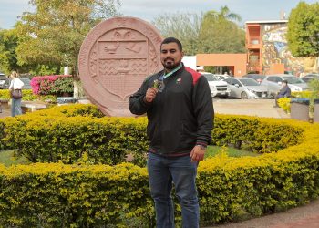 Es búho el mejor lanzador de martillo en México