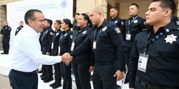 Fortalece Toño Astiazarán seguridad y vigilancia en la ciudad con nuevos policías municipales