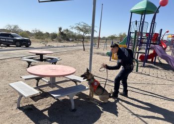 Binomio K-9 de la PESP deteca droga en parque en Hermosillo