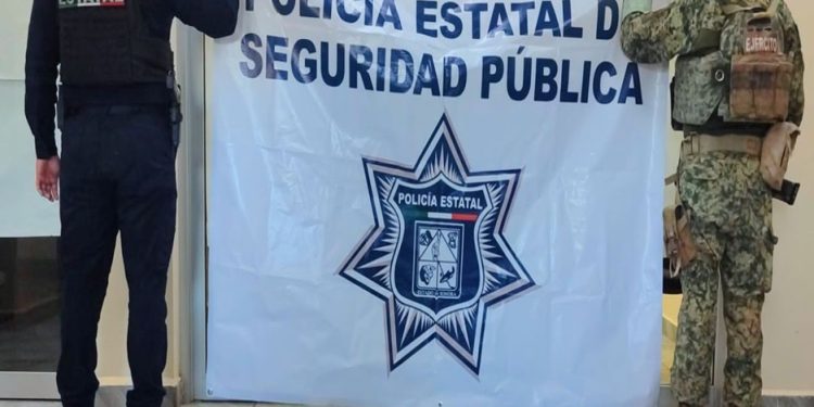 Policías Estatales y Defensa aseguran 397 envoltorios de narcótico en Caborca