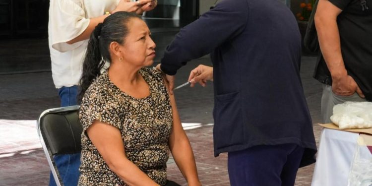 En un mes concluye la vacunación contra influenza, Covid-19 y neumococo en Sonora