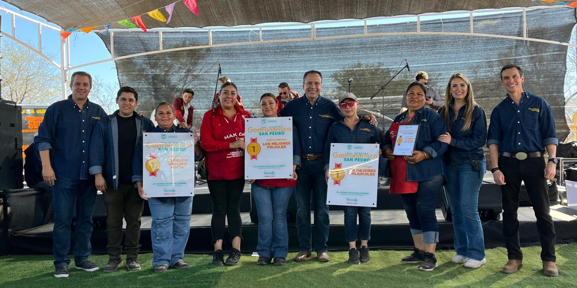 Celebra Toño Astiazarán consolidación de la Muestra Gastronómica de San Pedro