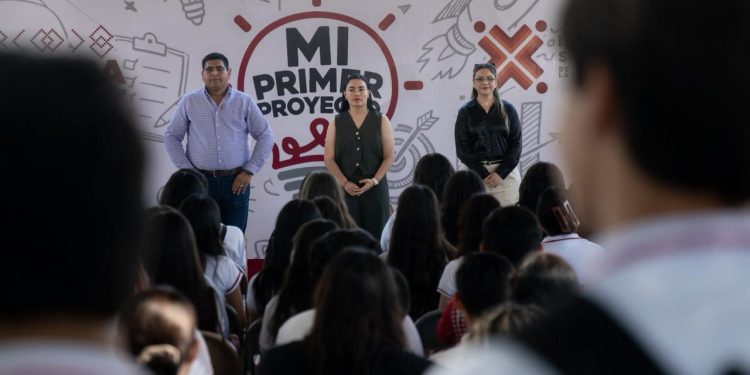 Fortalece Gobierno de Sonora el emprendimiento juvenil con entrega de equipamiento
