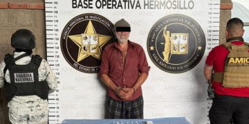 FGJES ejecuta cateo coordinado; detiene a un sujeto y asegura droga en Hermosillo