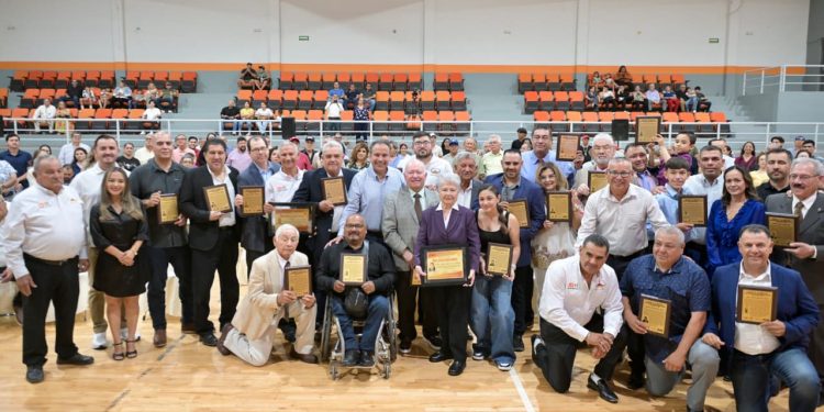 Da bienvenida Toño Astiazarán a 20 integrantes al Salón de la Fama del Deportista Hermosillense 2026