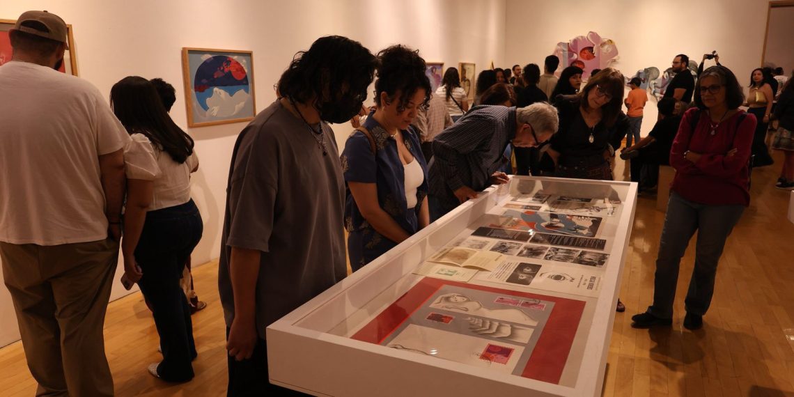 Inaugura exposición “La gran embestida: crónicas de amor y violencia” en el Musas