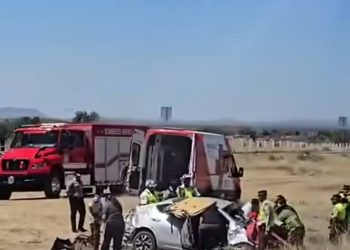 Volcadura en carretera Guaymas–Hermosillo deja varios lesionados graves