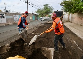 Inicia Toño Astiazarán recarpeteo de vialidad en Pueblitos; beneficiará a 19 colonias