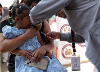 Martí Batres reitera llamado a vacunarse contra el sarampión a población entre los seis meses y los 49 años