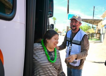 Aprovechan familias de Hermosillo traslados gratuitos que ofrece Gobierno Municipal a Bahía de Kino