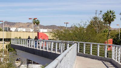 Estudiante de Medicina se lanza de puente peatonal de Unison