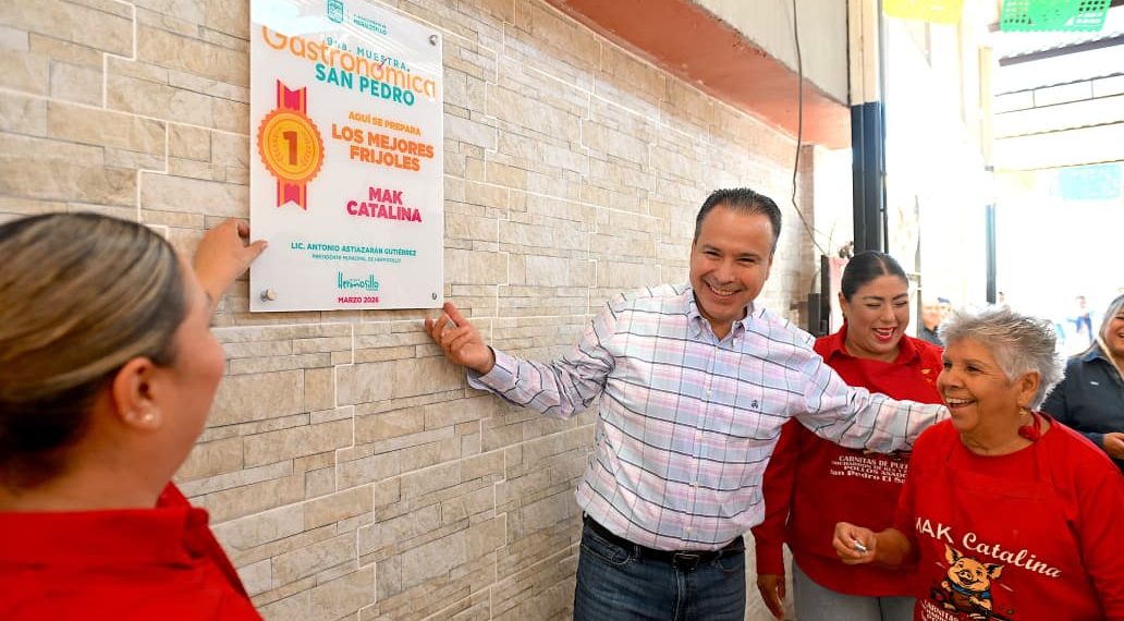 Otorga distintivo Toño Astiazarán a ganadores de la novena Muestra Gastronómica de San Pedro