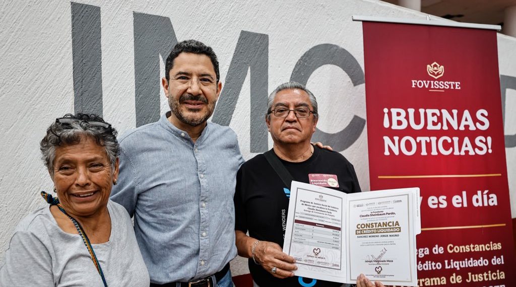 Entrega Martí Batres constancias de finiquito a 591 beneficiarios del FOVISSSTE en el Estado de México