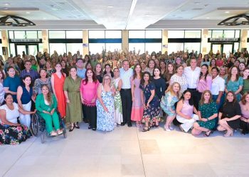 Reconocen Toño Astiazarán y Patty Ruibal compromiso de más de 2 mil mujeres con Hermosillo