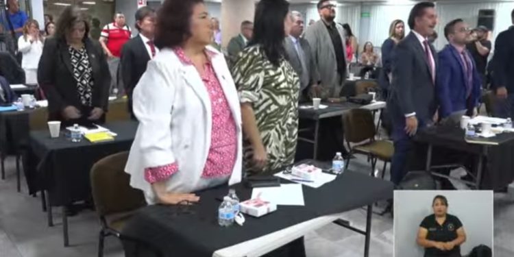 Morena y aliados modifican nuevamente Ley del Congreso para censurar a la oposición