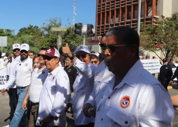 Más de 25 mil trabajadores marchan en Hermosillo por el Día del Trabajo