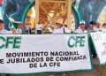 Jubilados de CFE continúan protestas en Hermosillo por reducción en pensiones tras reforma federal