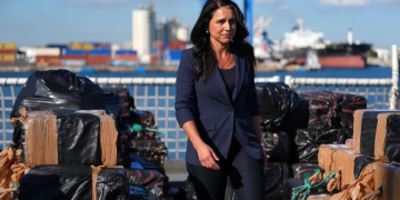 Tulsi Gabbard deja la dirección de Inteligencia Nacional de Estados Unidos