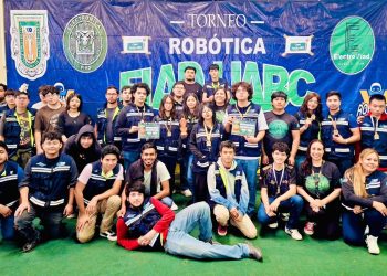 Destaca alumnado de la Universidad Tecnológica de SLRC en Torneo de Robótica FIAD UABC