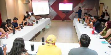 Capacitan a personal de Clínicas Móviles en temas prioritarios de salud colectiva