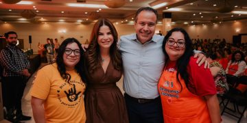 Destacan Toño Astiazarán y Patty Ruibal labor de mamás voluntarias en programa Desayunos Escolares en Hermosillo
