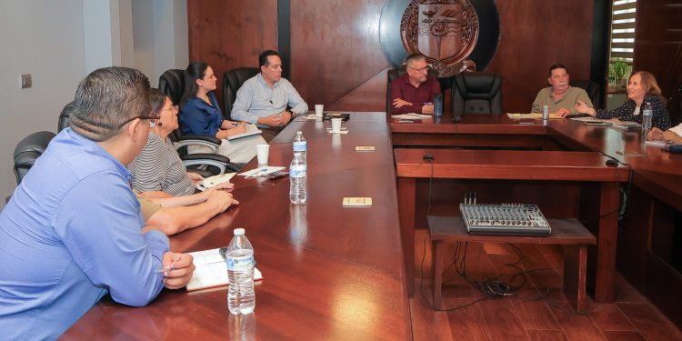Universidad de Sonora, Isssteson y STAUS revisan funcionamiento de módulos médicos en campus universitarios
