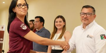 Reconoce Salud Sonora la labor de los paramédicos y celebra 10 años del CRUM