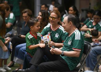 Gobernador Durazo vive la emoción del debut de México en la Copa Mundial de la FIFA 2026