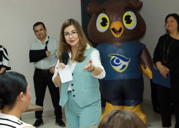 Recibe Unison estudiantes de secundaria y preparatoria en el Bootcamp Merkateen ON