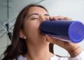 Recomienda Salud Sonora tomar agua constantemente para prevenir golpes de calor