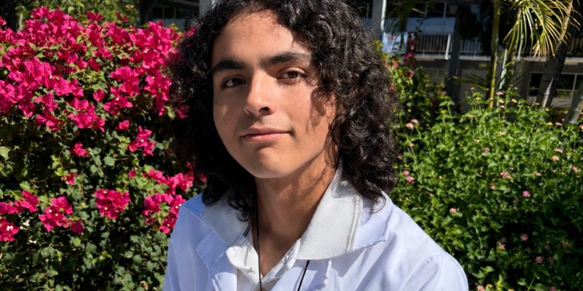 Alumno de Cobach Sonora representará a México en Olimpiada Internacional de Física