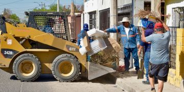 Retira Gobierno de Hermosillo mil 310 toneladas de cacharros para prevenir dengue y rickettsia