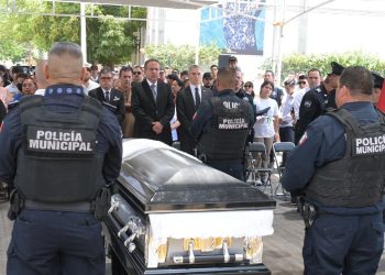 Rinde Gobierno Municipal homenaje póstumo al oficial Luis Fernando Molina Avilés