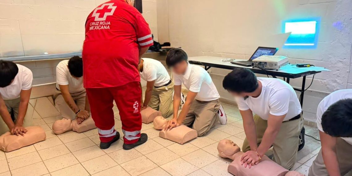 Jóvenes de ITAMA reciben capacitación en primeros auxilios por parte de Cruz Roja