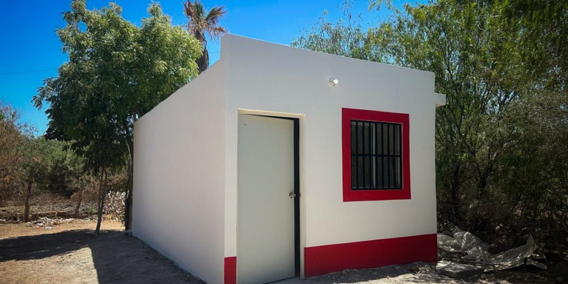 Entrega Gobierno de Sonora patrimonio y bienestar a familias de San Ignacio Río Muerto