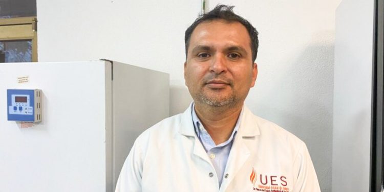 Investigador de la UES busca desarrollar empaques biodegradables antimicrobianos