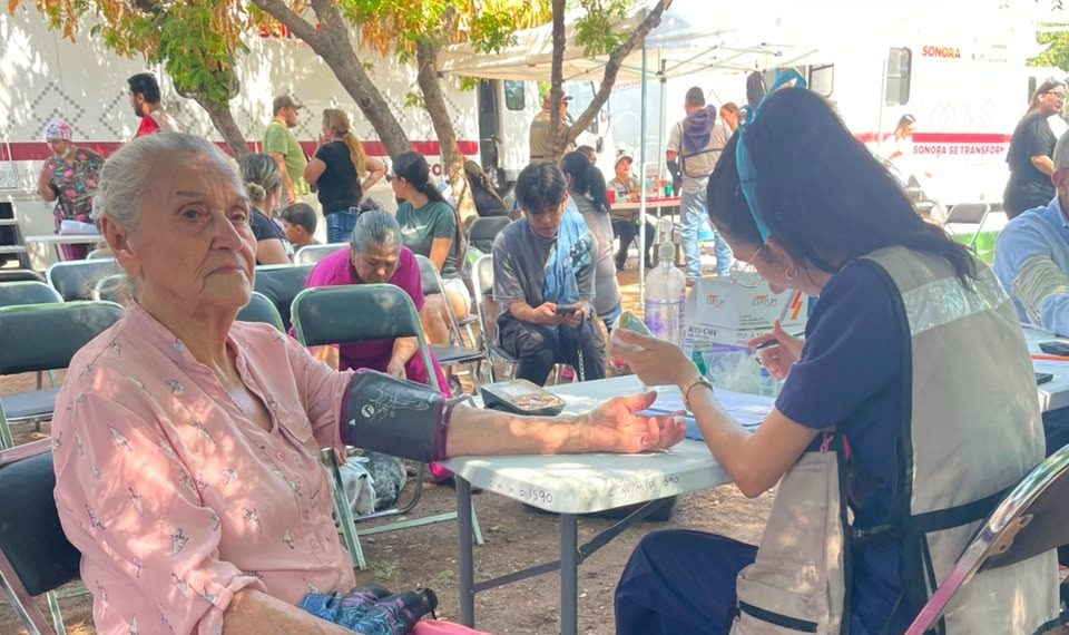 Invita Salud Sonora a aprovechar los servicios gratuitos de las Clínicas Móviles de Medicina Preventiva