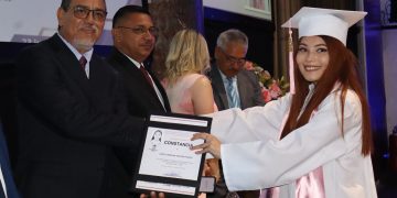 Más de 800 estudiantes egresan de Escuelas Normales y UPN de Sonora: Creson