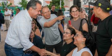 Entrega Toño Astiazarán obras ganadoras del presupuesto CRECES en Montecarlo