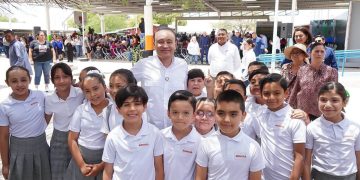 Arranca Durazo de manera exitosa ciclo escolar con entrega de uniformes y libros de texto gratuitos