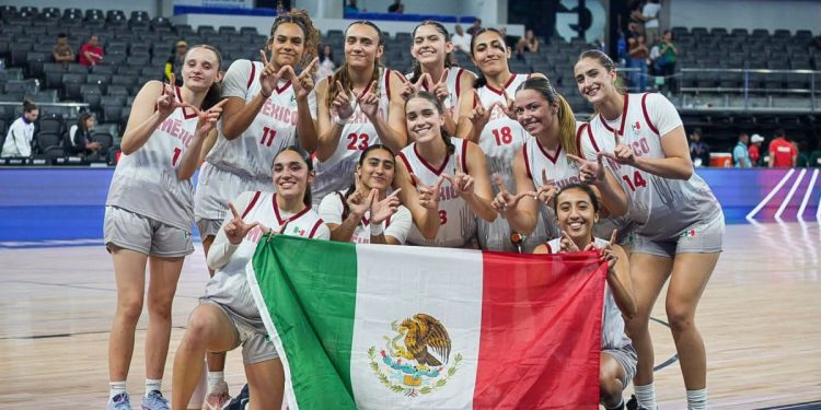 Tercia de basquetbolistas sonorenses se cubren de plata en centroamericano