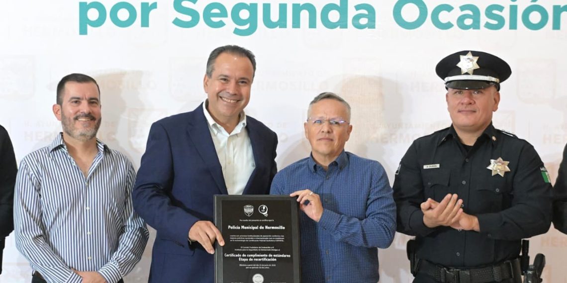 Reconoce Toño Astiazarán preparación de la Policía Municipal con certificación por segunda ocasión de CERTIPOL