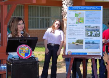 Entrega rectoría obras de mejoramiento del estacionamiento principal del DAG