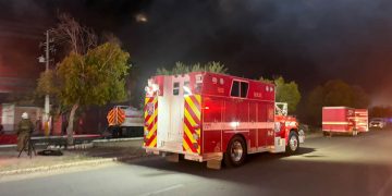 Atienden Bomberos de Hermosillo incendio en sector del Parque Industrial