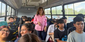 UES fortalece transporte para estudiantes de San Luis Río Colorado con nuevas unidades