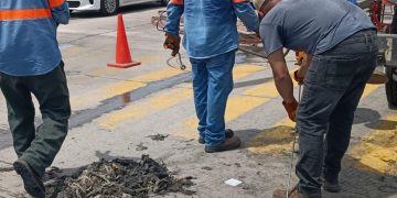 Llama AguaH a evitar tirar basura y residuos en calles y alcantarillas
