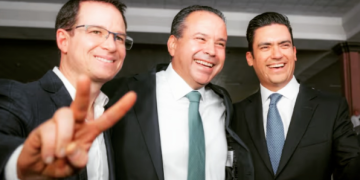 “¡Gobernador, gobernador!”: el segundo informe de Toño Astiazarán y las señales que llegaron desde la cúpula del PAN y PRI