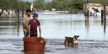Tormenta tropical Polo causa inundaciones y cientos de damnificadas en noroeste de México